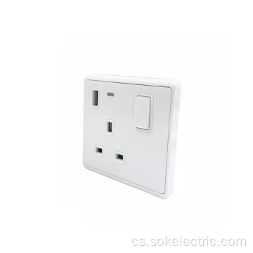 Bílá Zásuvka S Usb Zásuvkou A Přepínačem